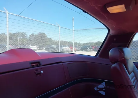 1990 Buick Reatta из США, поврежденный, VIN 1G4EC13C5LB902222